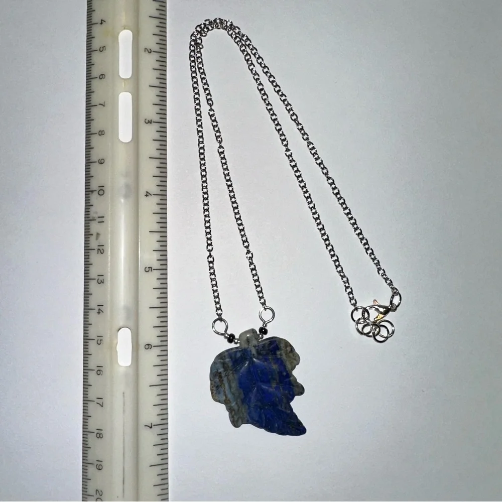 Sodalite 1.5” pendant on the 9” chain - Picture 3 of 3